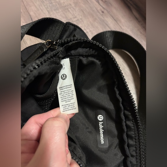 Lululemon | Solid Black Everywhere Belt Bag Large 2L Crossbody - Picture 11 of 11